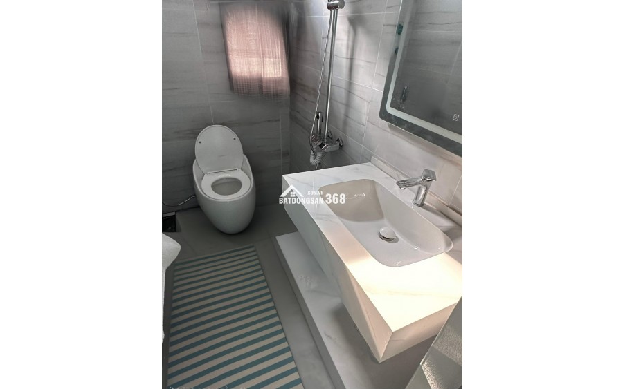 Cho thuê nhà mới, căn góc, Mai Hắc Đế, thang máy; vỉa hè 91m2* 5T- 31 Tr